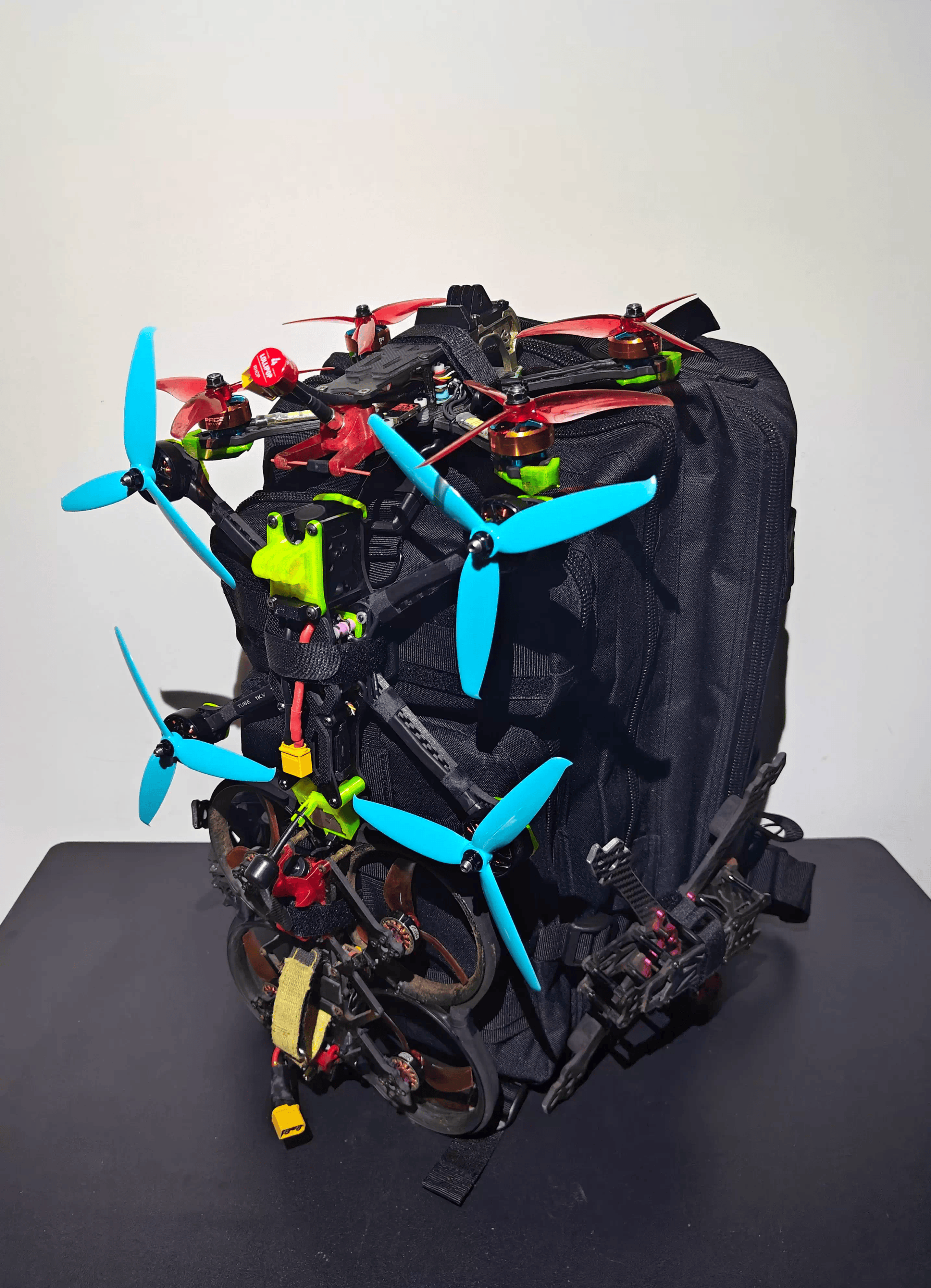 Drone Kit Waterproof - FPV-Rucksack, Militär-Hangbag für 4-5 Drohnen, große